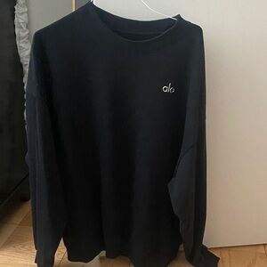 ALO Yoga Men's Classic Black Crewneck Sweater